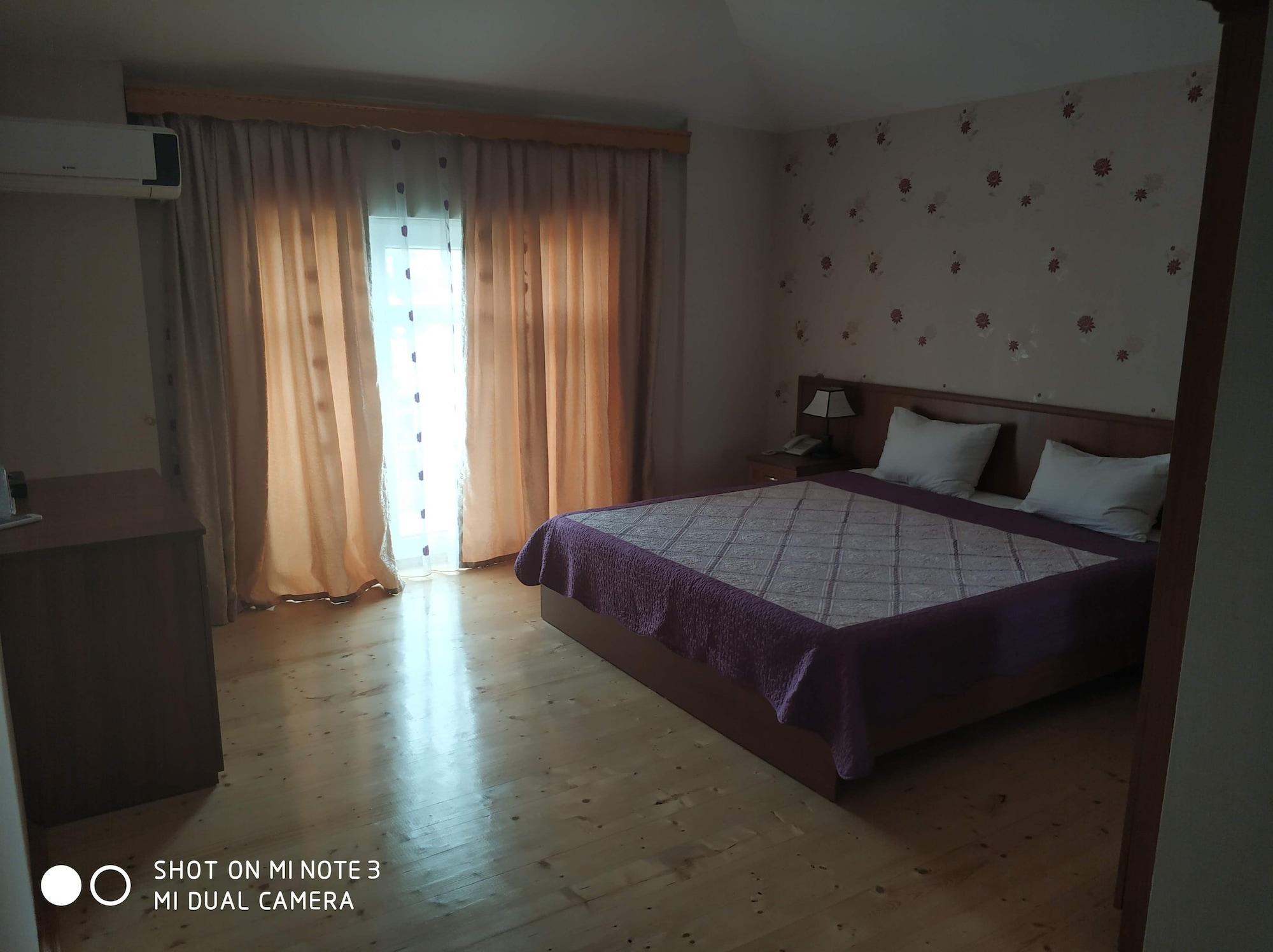 Aef Hotel Баку Экстерьер фото