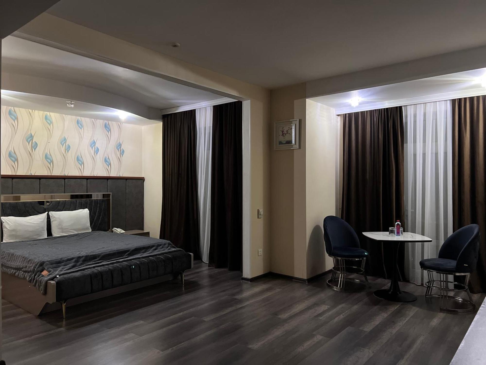 Aef Hotel Баку Экстерьер фото